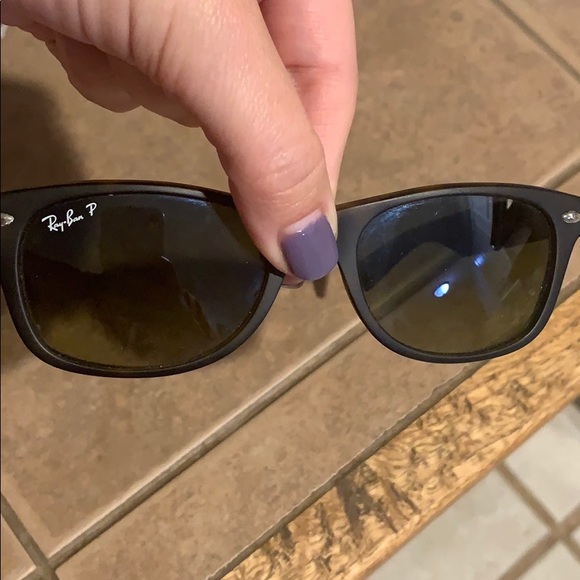 Wayfarer Raybans